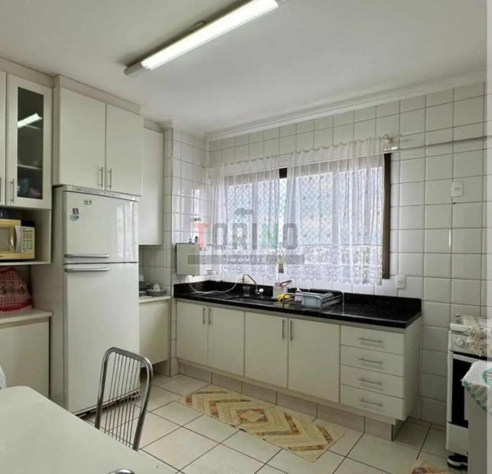 Apartamento, 3 quartos, 137 m² - Foto 1