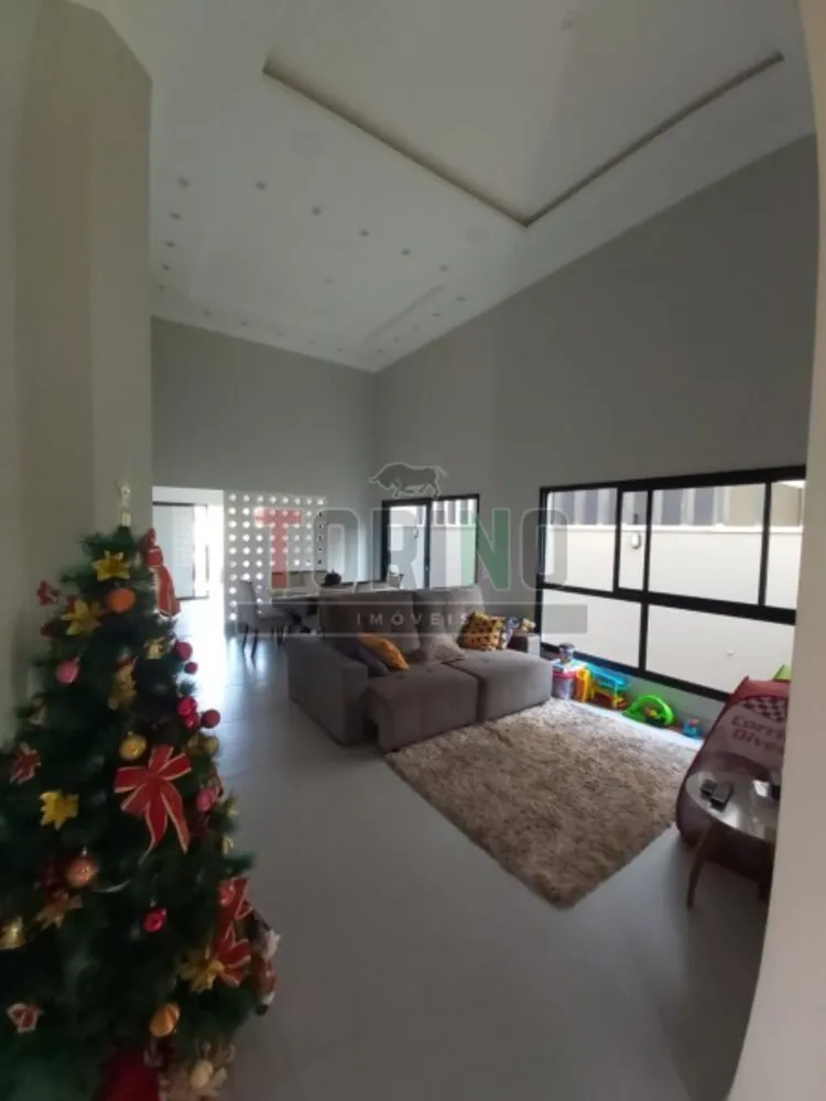Casa, 3 quartos, 140 m² - Foto 2