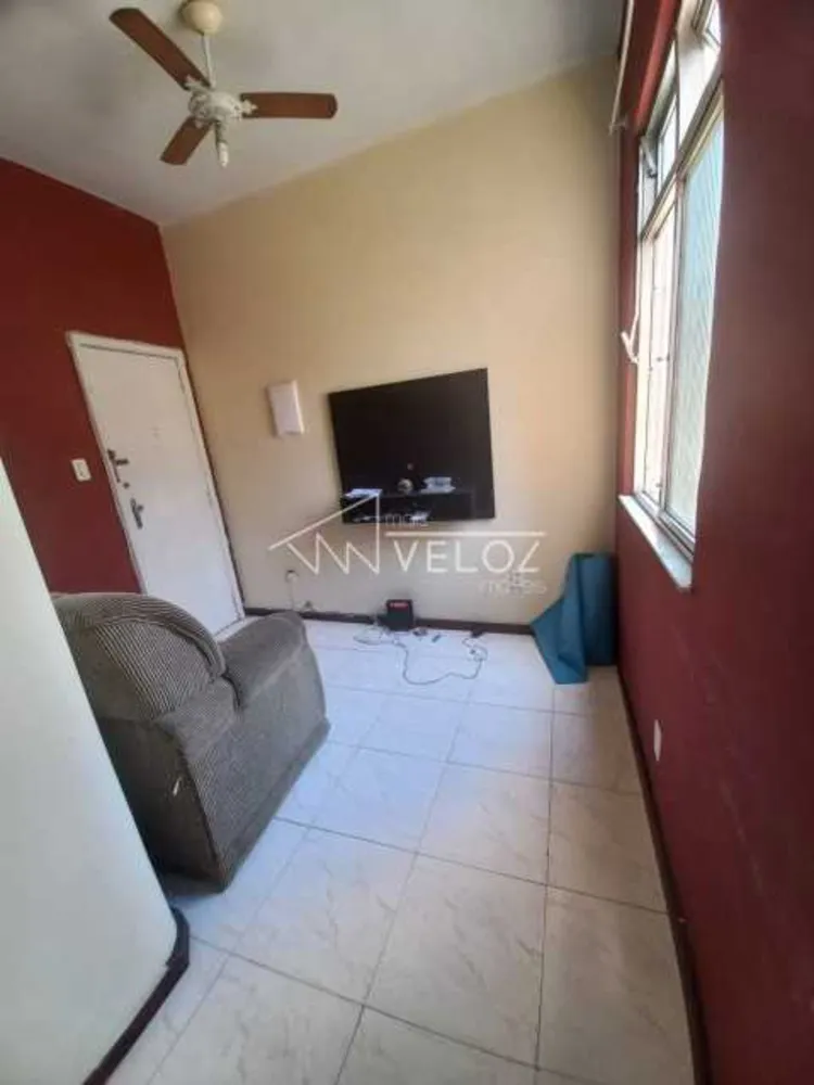Apartamento, 1 quarto, 29 m² - Foto 2