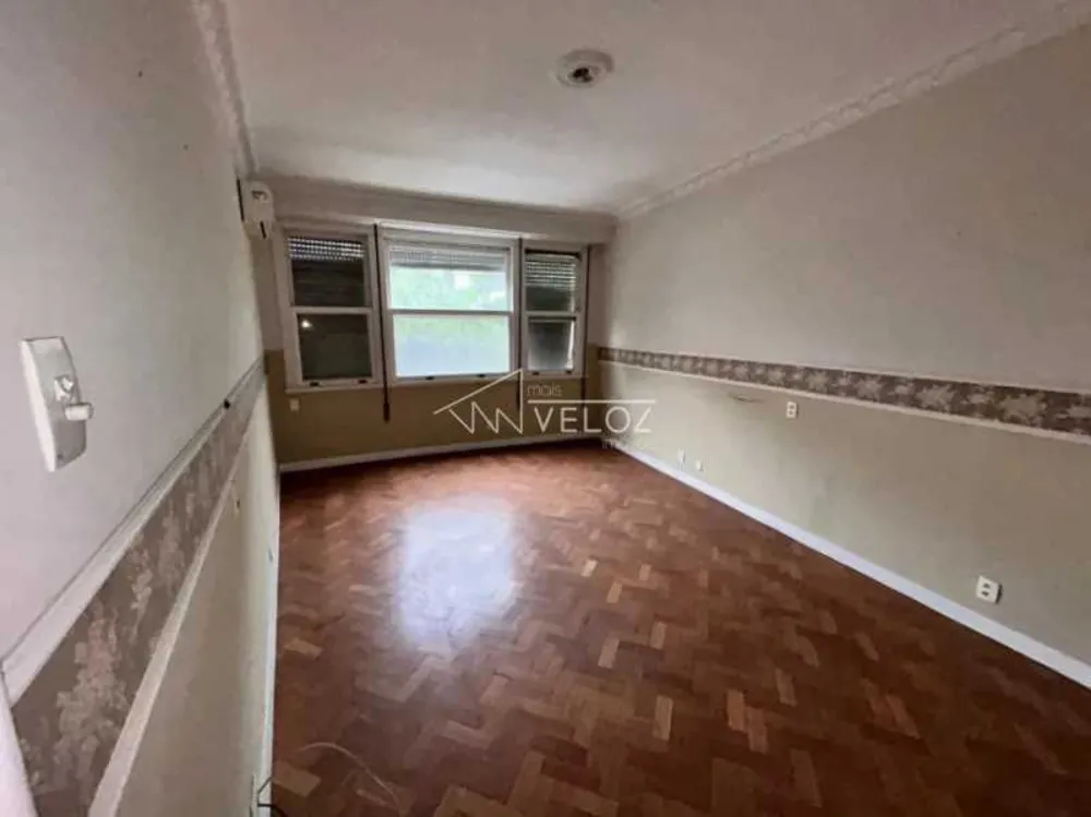 Apartamento, 3 quartos, 130 m² - Foto 1