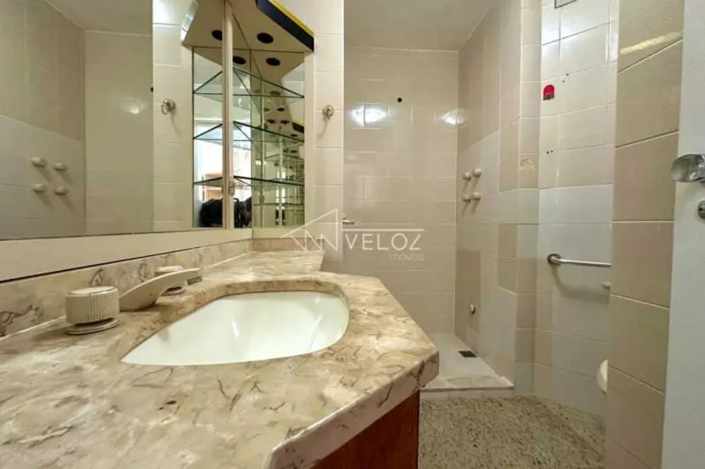 Apartamento, 3 quartos, 212 m² - Foto 1