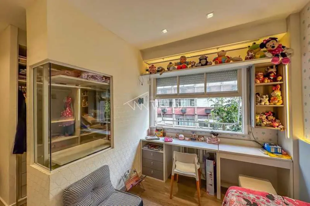 Apartamento, 3 quartos, 220 m² - Foto 2