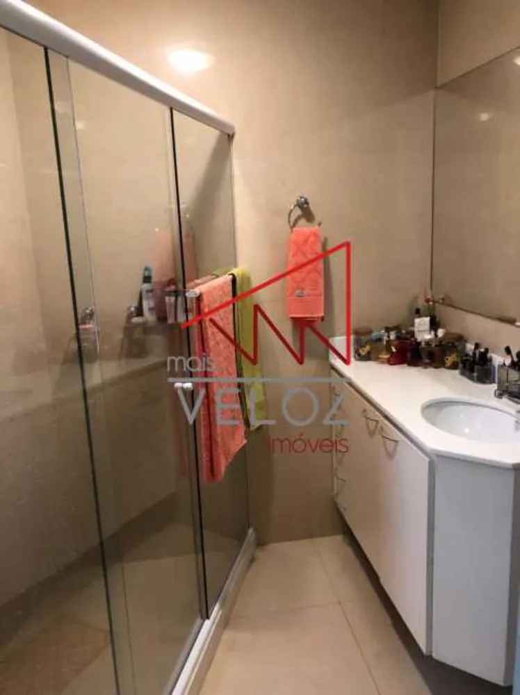Apartamento, 3 quartos, 240 m² - Foto 4
