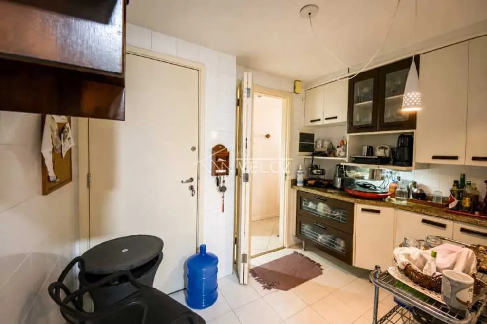 Apartamento, 3 quartos, 130 m² - Foto 1