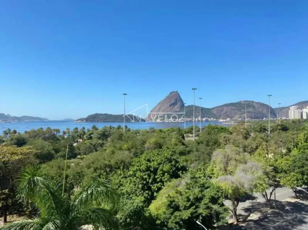 Apartamento, 3 quartos, 180 m² - Foto 1