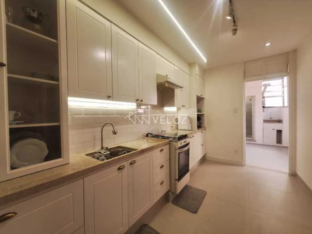 Apartamento, 3 quartos, 139 m² - Foto 2