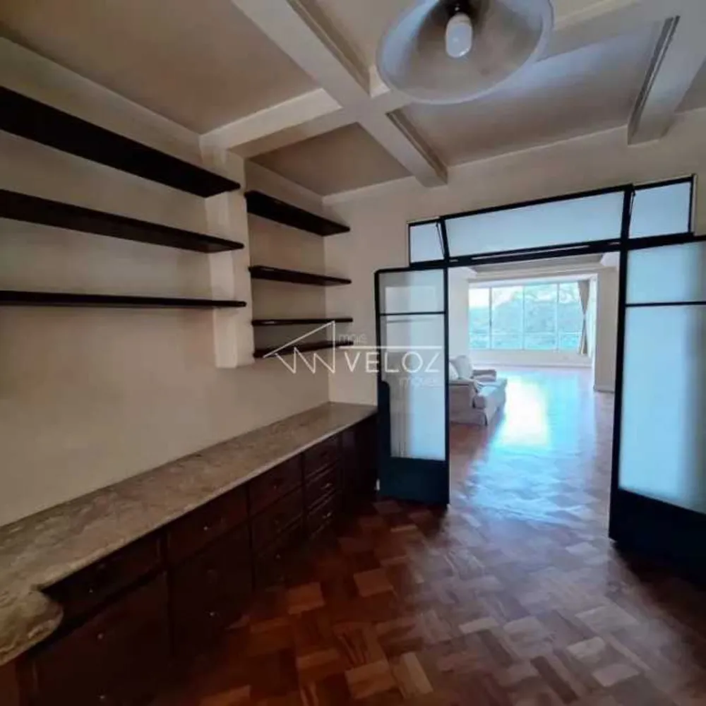 Apartamento, 4 quartos, 246 m² - Foto 1