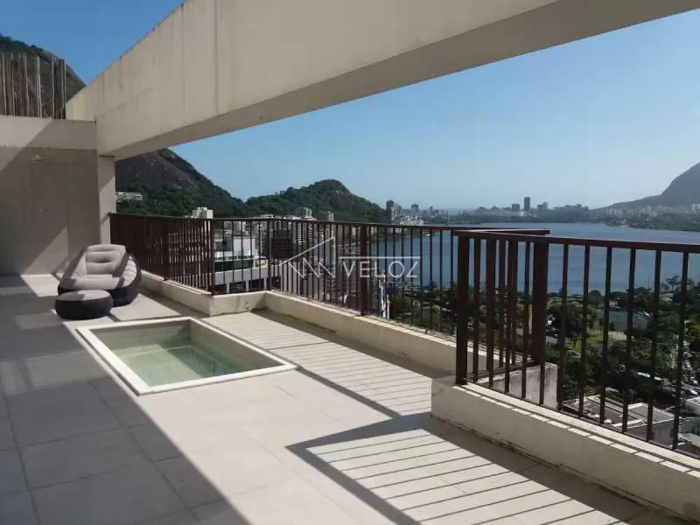 Cobertura, 3 quartos, 220 m² - Foto 9