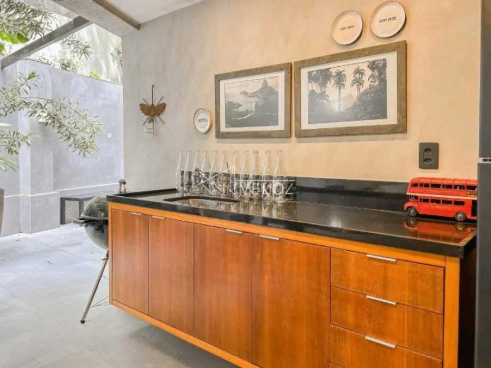 Apartamento, 3 quartos, 228 m² - Foto 2