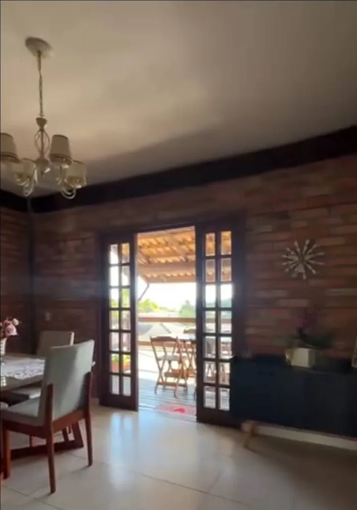 Sobrado, 3 quartos, 229 m² - Foto 1