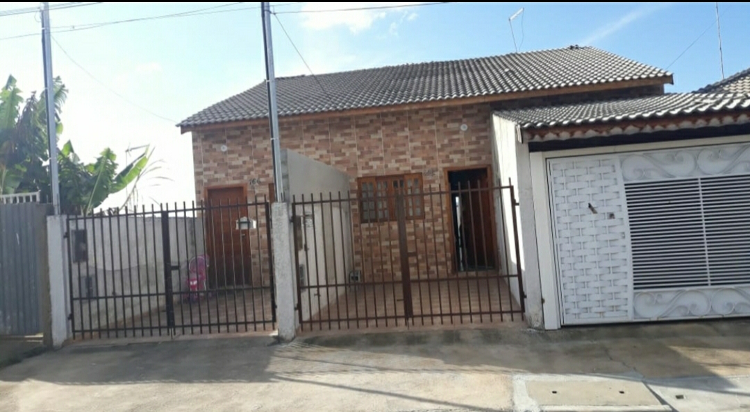 Casa à venda com 2 quartos, 80m² - Foto 2