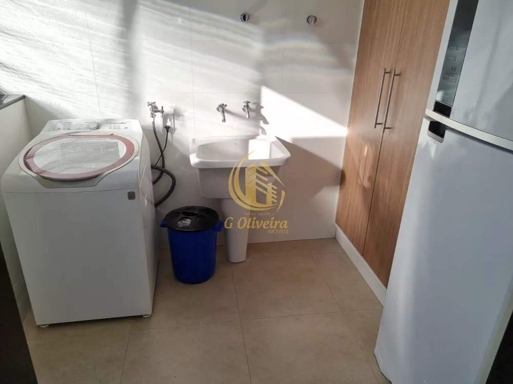 Sobrado, 3 quartos, 270 m² - Foto 1