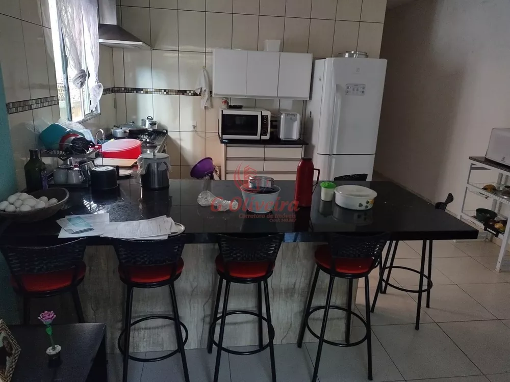 Casa, 4 quartos, 190 m² - Foto 1