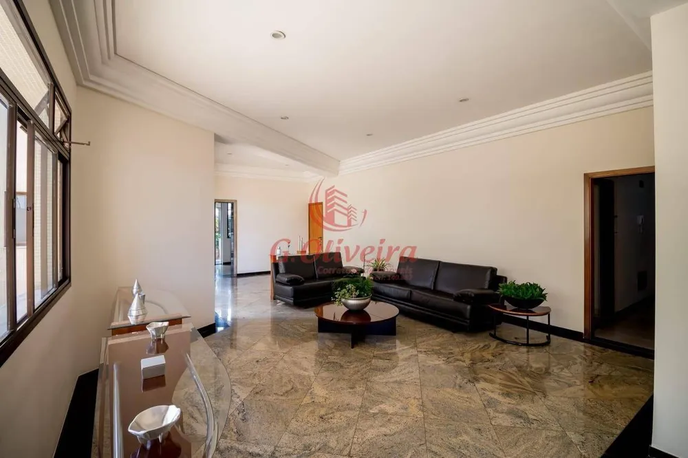 Apartamento, 3 quartos, 216 m² - Foto 1