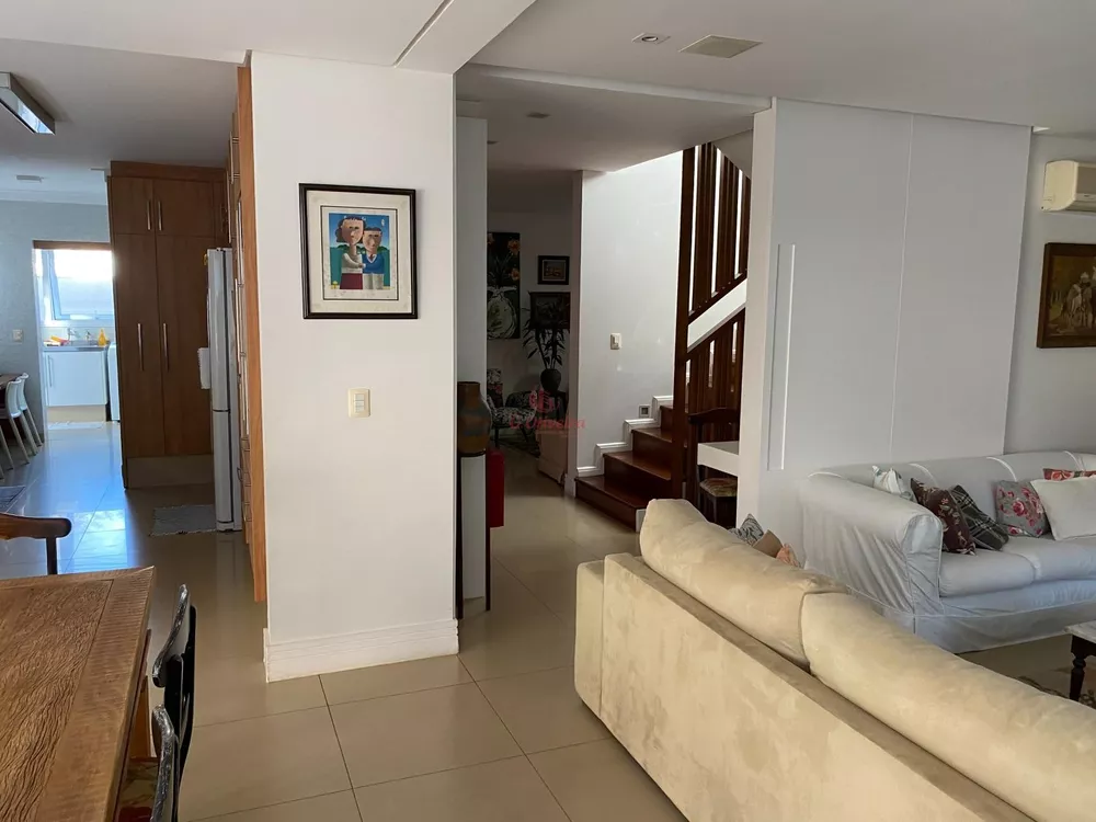 Sobrado, 4 quartos, 304 m² - Foto 2