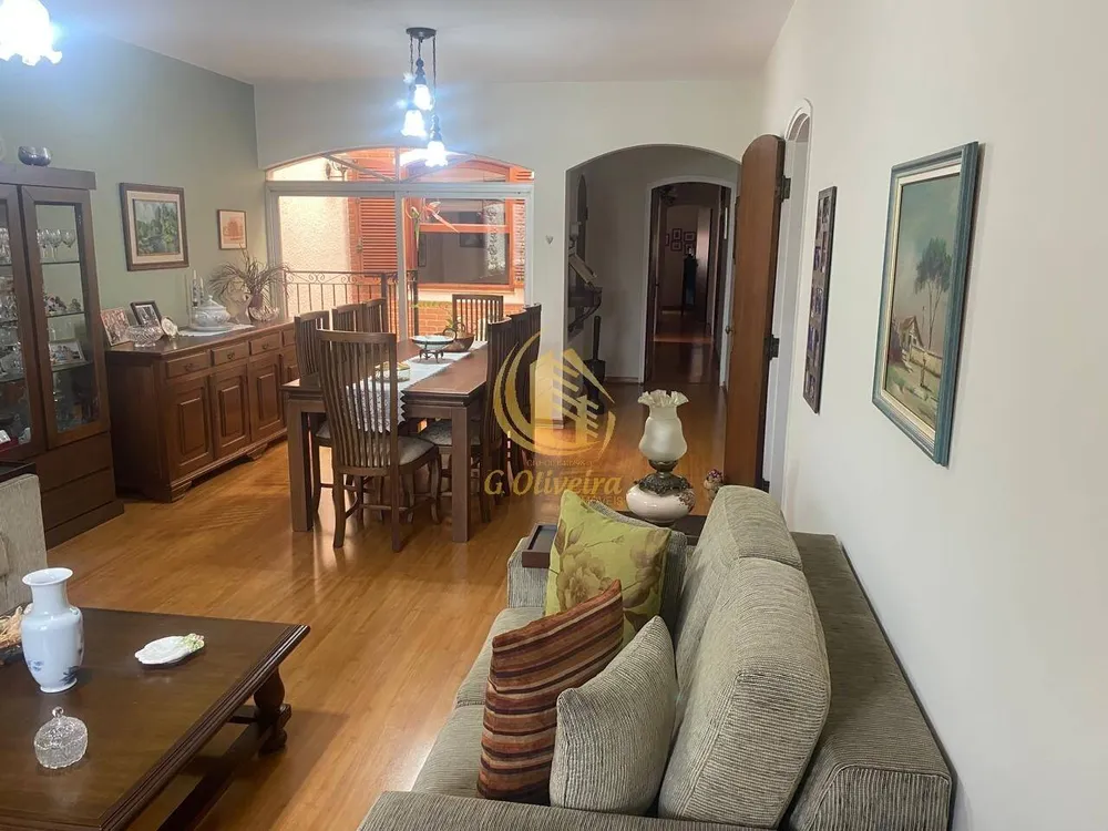 Casa, 4 quartos, 249 m² - Foto 2