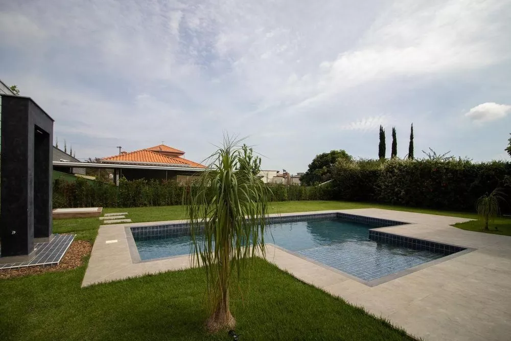 Casa, 4 quartos, 330 m² - Foto 1