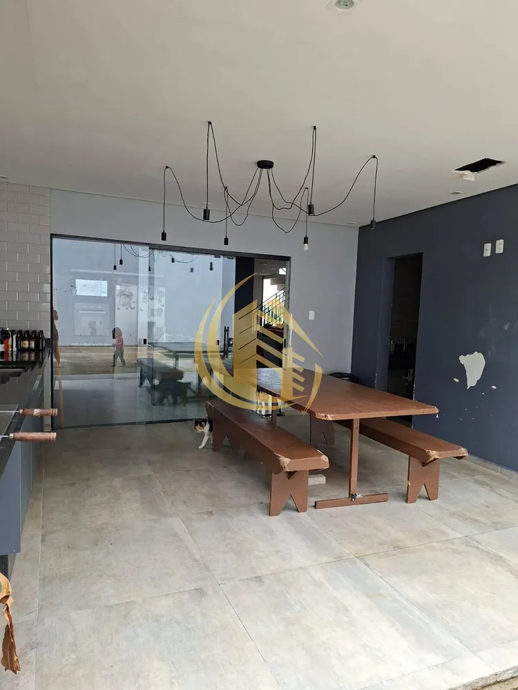 Sobrado, 4 quartos, 259 m² - Foto 2