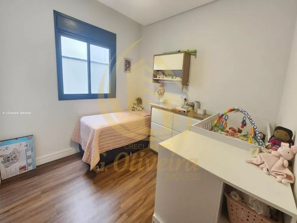 Casa, 4 quartos, 252 m² - Foto 1