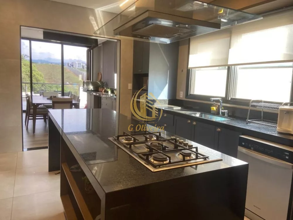 Sobrado, 4 quartos, 340 m² - Foto 1