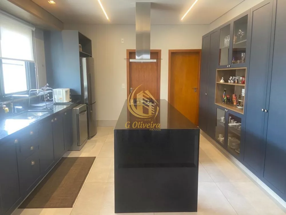Sobrado, 4 quartos, 340 m² - Foto 2