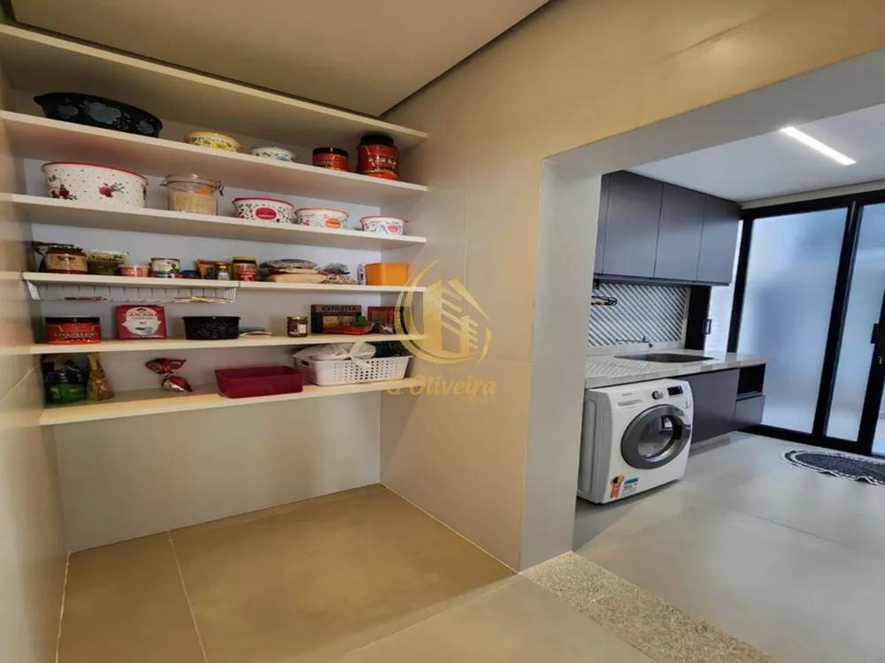 Sobrado, 3 quartos, 270 m² - Foto 2