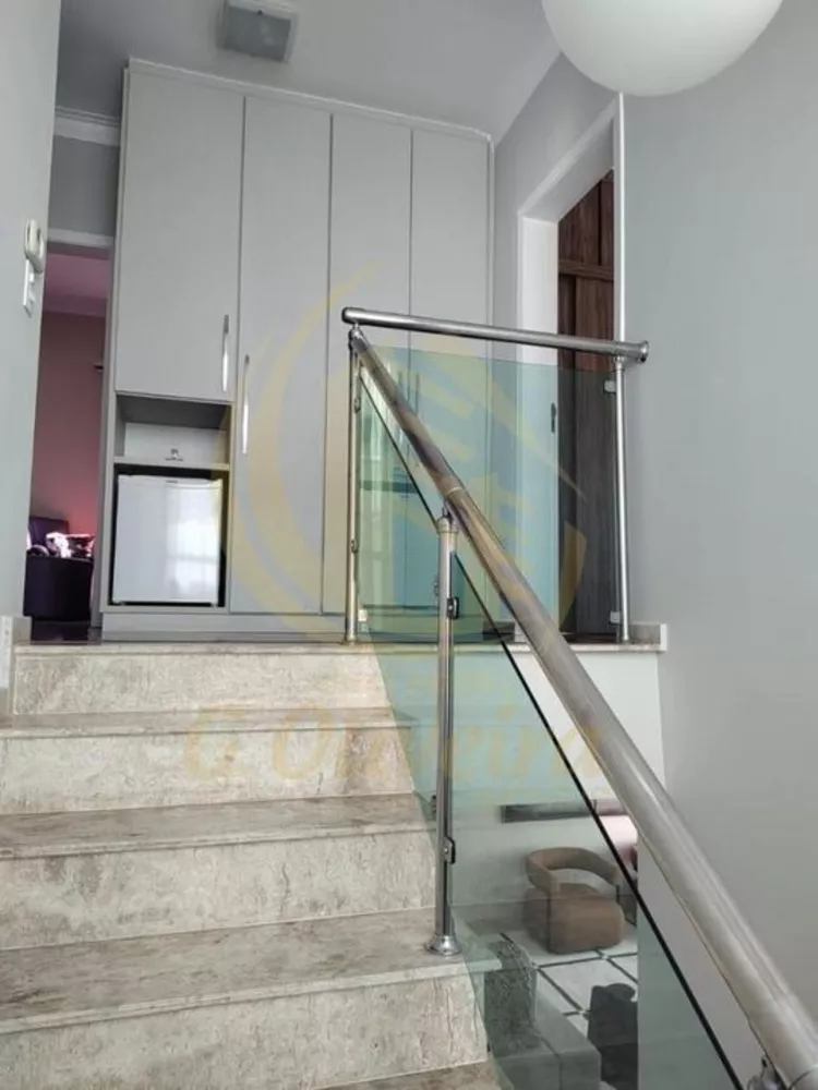Sobrado, 3 quartos, 244 m² - Foto 2