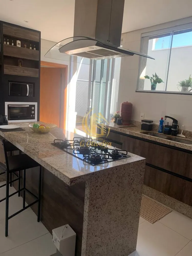 Casa, 3 quartos, 178 m² - Foto 5