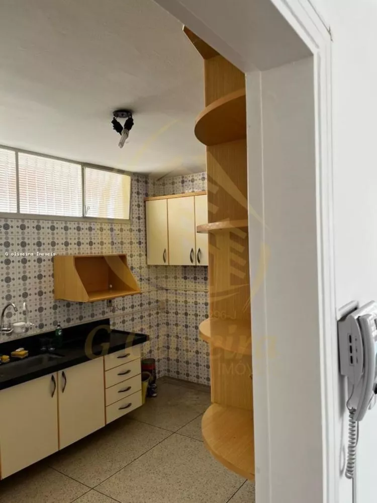 Casa, 4 quartos, 270 m² - Foto 4