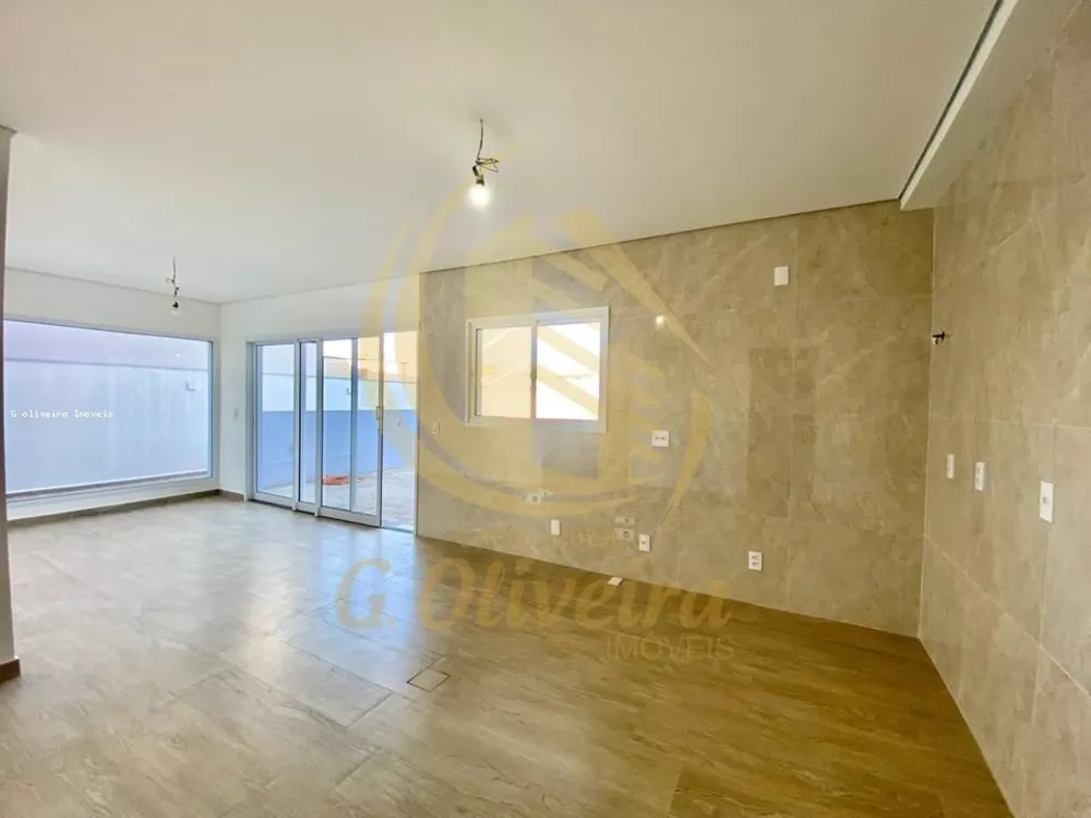 Casa, 4 quartos, 316 m² - Foto 1