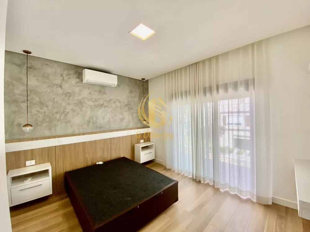 Sobrado, 3 quartos, 283 m² - Foto 1