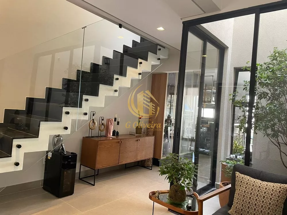 Sobrado, 5 quartos, 270 m² - Foto 1