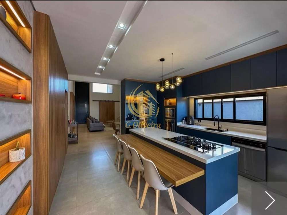 Casa, 3 quartos, 226 m² - Foto 1