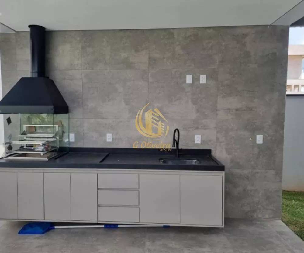 Sobrado, 3 quartos, 270 m² - Foto 1