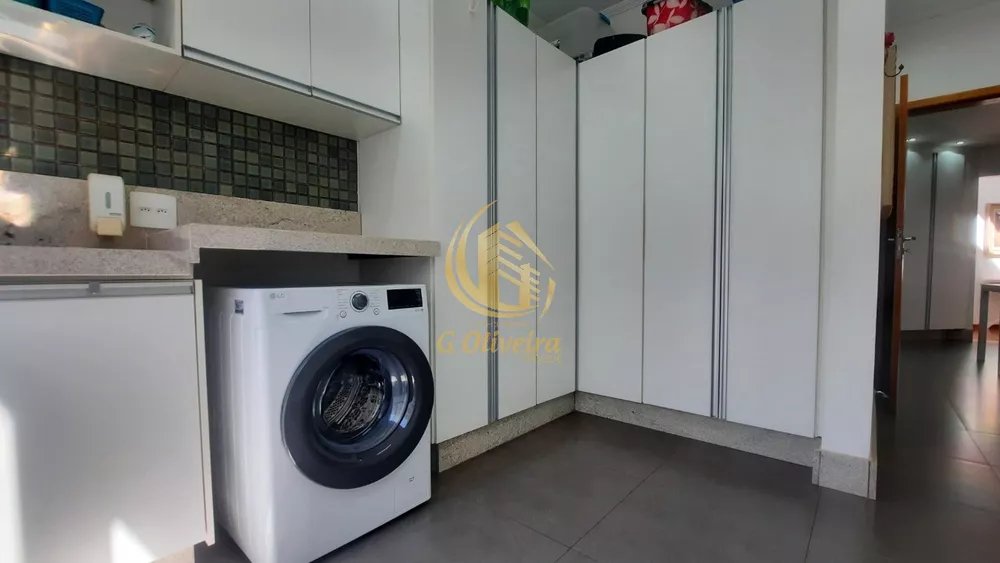 Sobrado, 3 quartos, 251 m² - Foto 2