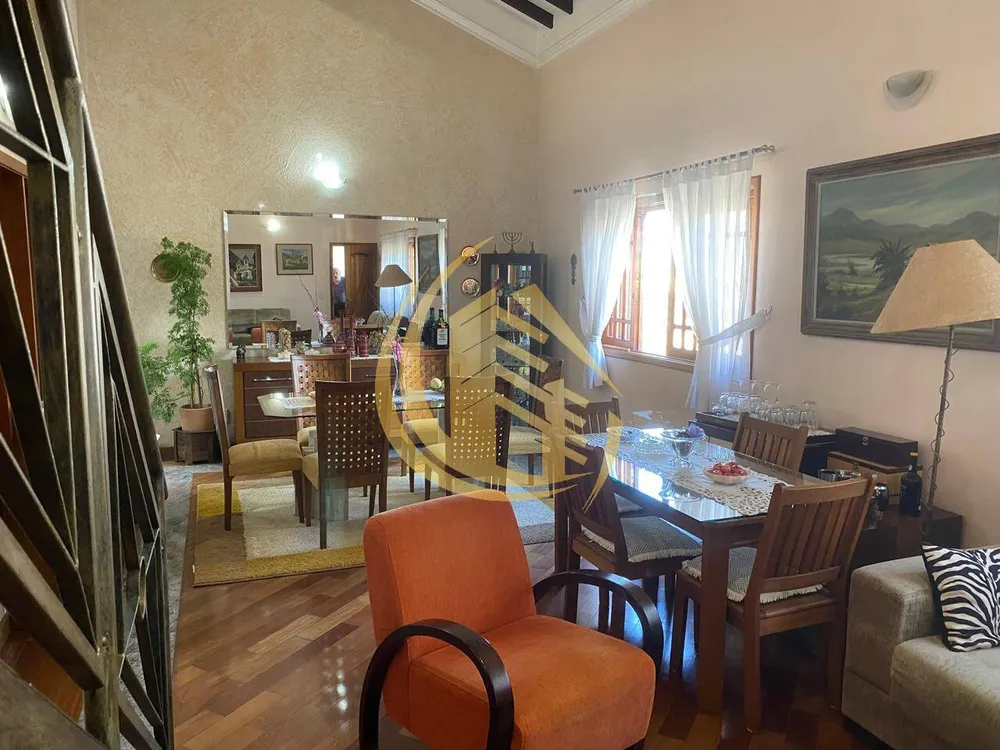 Casa, 3 quartos, 560 m² - Foto 1