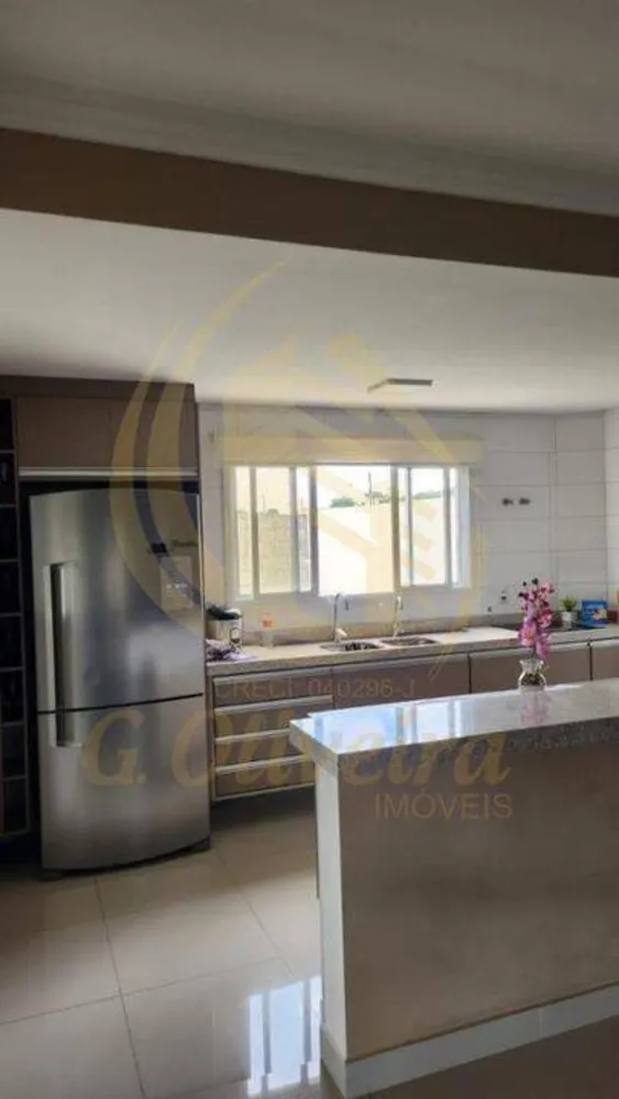 Casa, 3 quartos, 258 m² - Foto 10