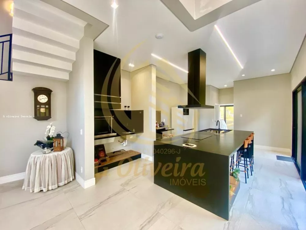 Sobrado, 3 quartos, 380 m² - Foto 1