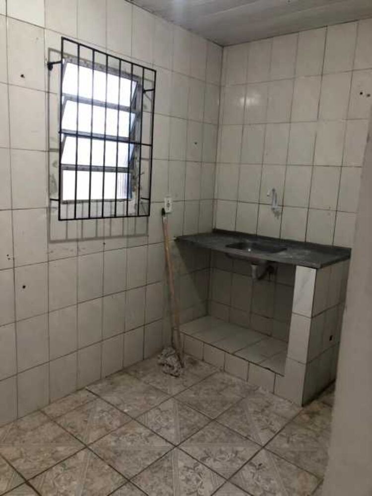 Casa à venda com 2 quartos, 66m² - Foto 3