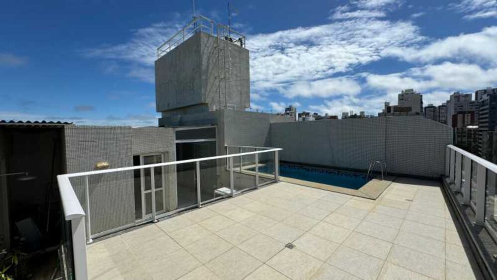 Cobertura à venda com 2 quartos, 215m² - Foto 1