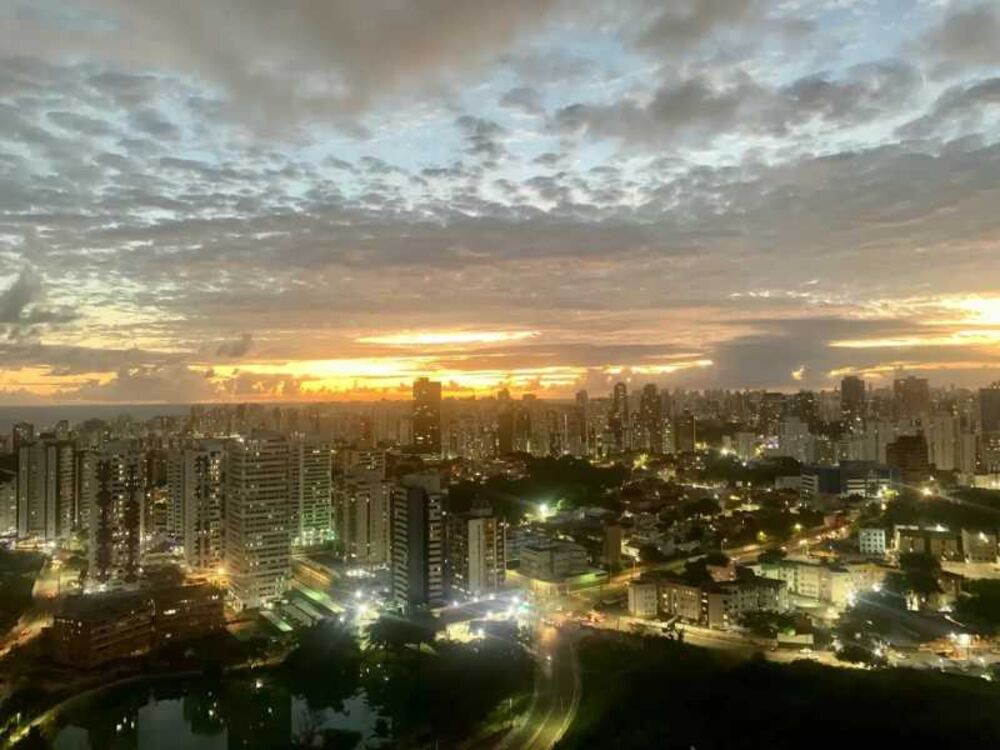 Apartamento à venda com 2 quartos, 79m² - Foto 2