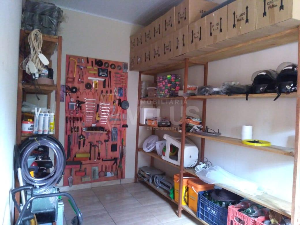 Chácara à venda com 2 quartos, 200m² - Foto 7