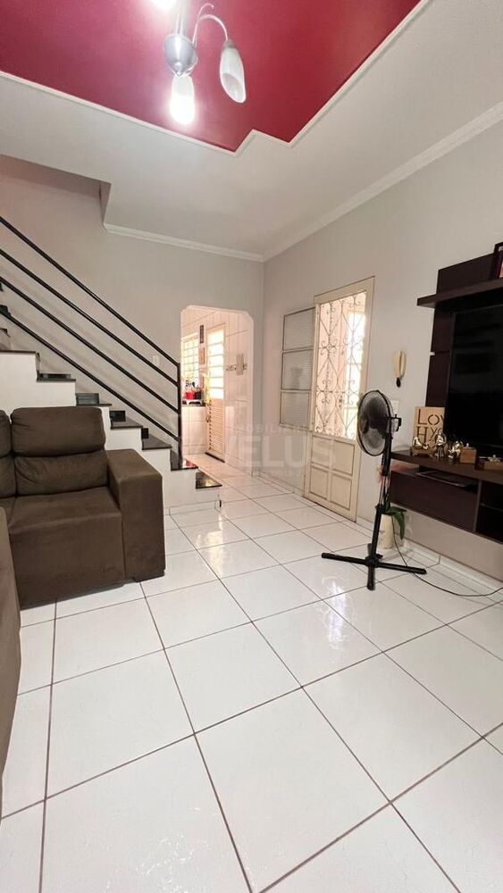 Sobrado à venda com 3 quartos, 120m² - Foto 4