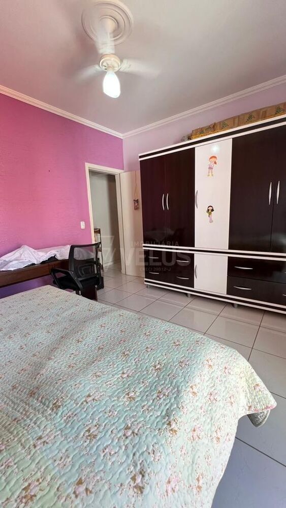 Sobrado à venda com 3 quartos, 120m² - Foto 1
