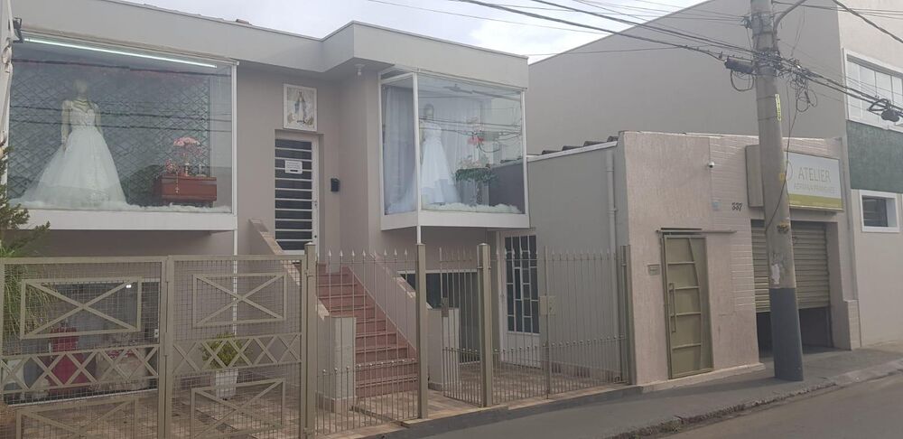 Prédio Inteiro para alugar com 4 quartos, 500m² - Foto 2
