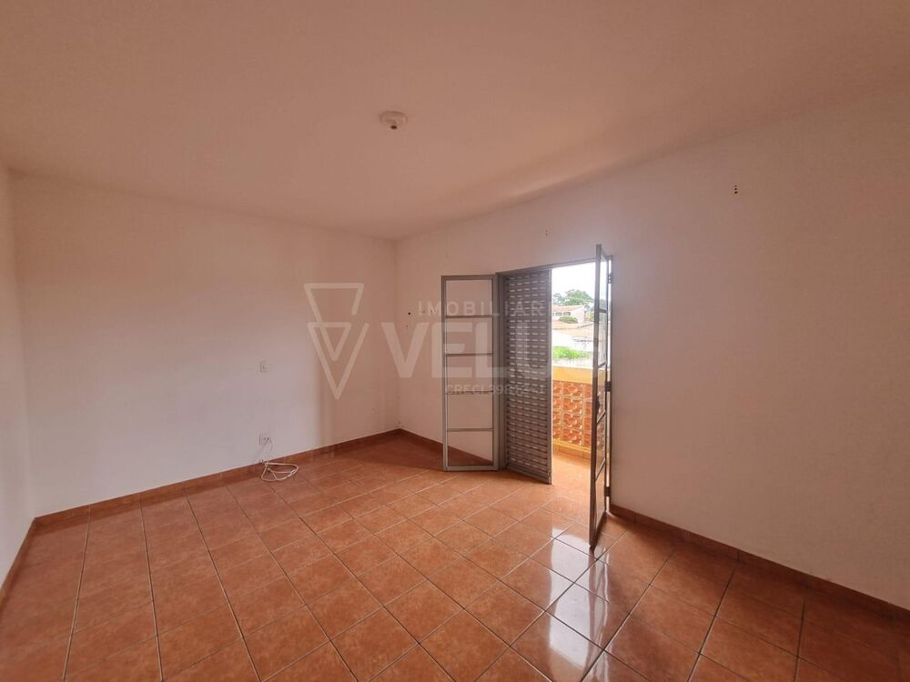 Casa à venda com 2 quartos, 80m² - Foto 7