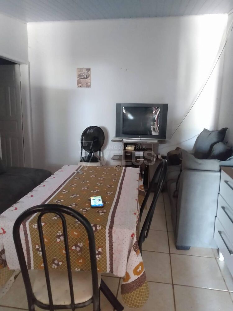Casa à venda com 3 quartos, 242m² - Foto 9