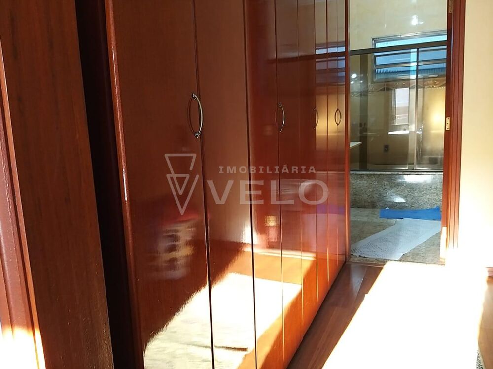 Casa à venda com 3 quartos, 250m² - Foto 9
