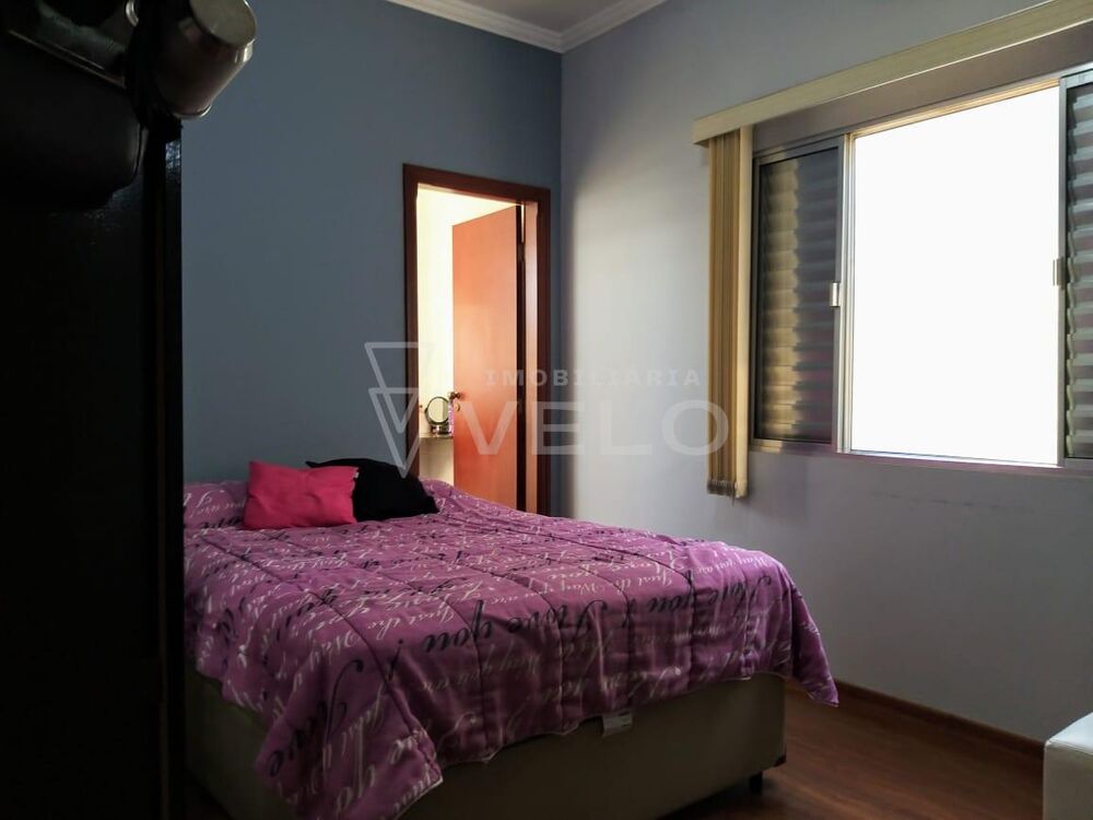 Casa à venda com 3 quartos, 250m² - Foto 10