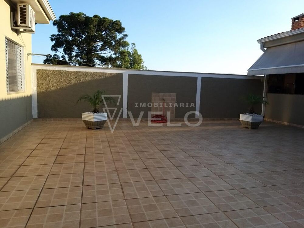 Casa à venda com 3 quartos, 250m² - Foto 7